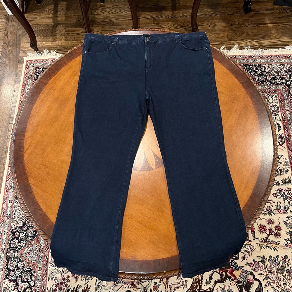 Universal Standard Sava High Rise Flare Jeans Dark Indigo Wash Approximating 30 - Picture 3 of 16